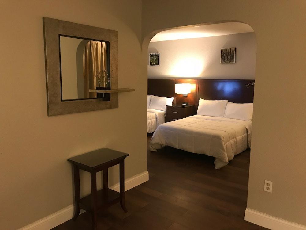 Amco Hotel & Suites- Fort Hood Килийн Екстериор снимка