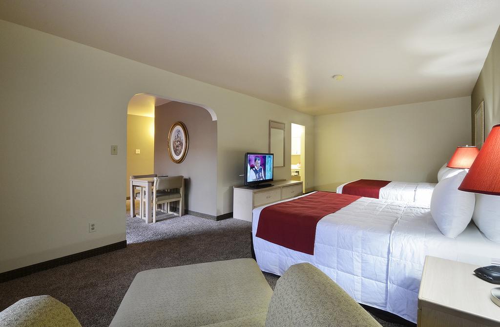 Amco Hotel & Suites- Fort Hood Килийн Стая снимка