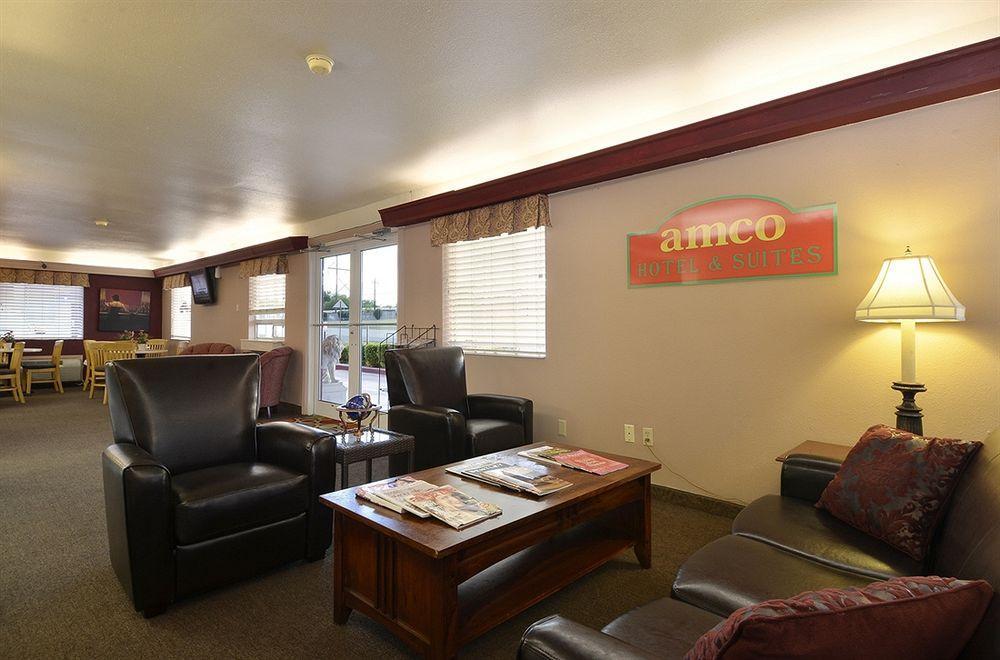 Amco Hotel & Suites- Fort Hood Килийн Екстериор снимка