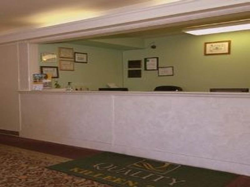 Amco Hotel & Suites- Fort Hood Килийн Екстериор снимка