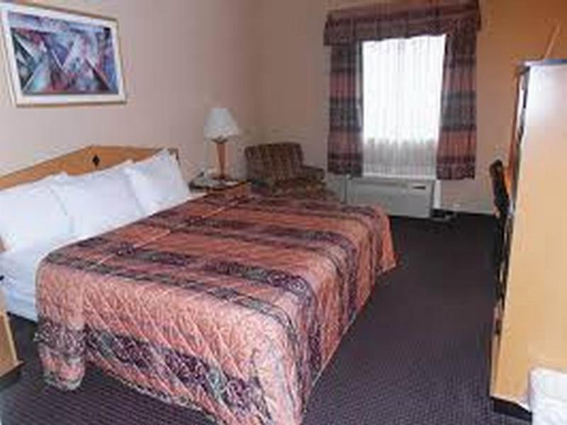 Amco Hotel & Suites- Fort Hood Килийн Екстериор снимка